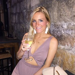 Meet your Posher, Rowz